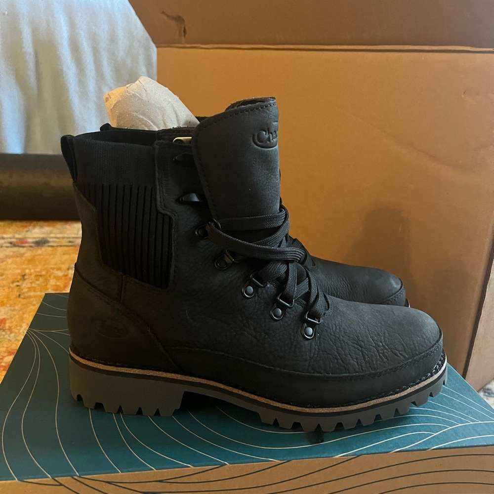 Chaco Women's Fields Lace Waterproof Black Boots - Picture 3 of 6